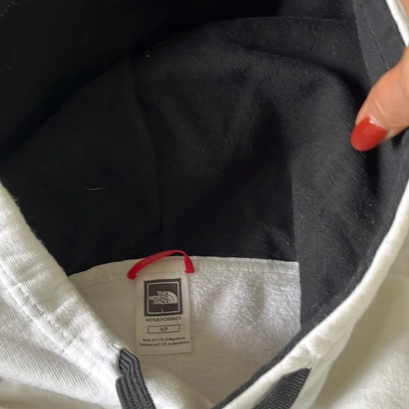 The North Face men’s logo sweatshirt hoodie size S - Picture 8 of 8